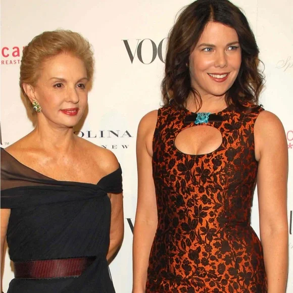 Carolina Herrera Vogue Fashion Show Fall 2006 “Ready To Wear” Runway Dre…